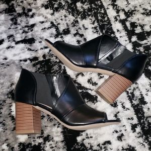 Open Toe Cut Out Sandals